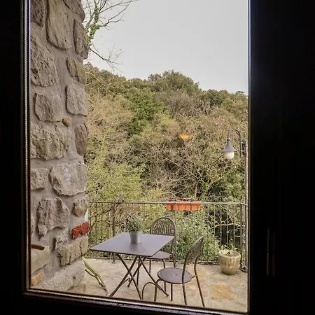 Apartment Pinocchio House - In *